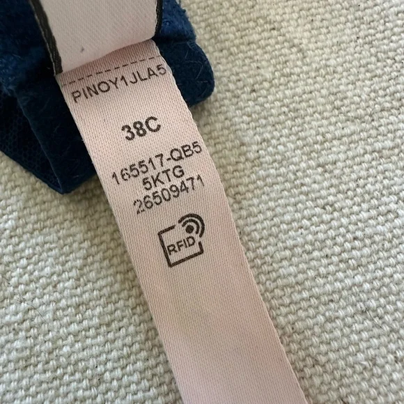 Victoria’s Secret 38C Blue Lace Bra - Picture 5 of 5